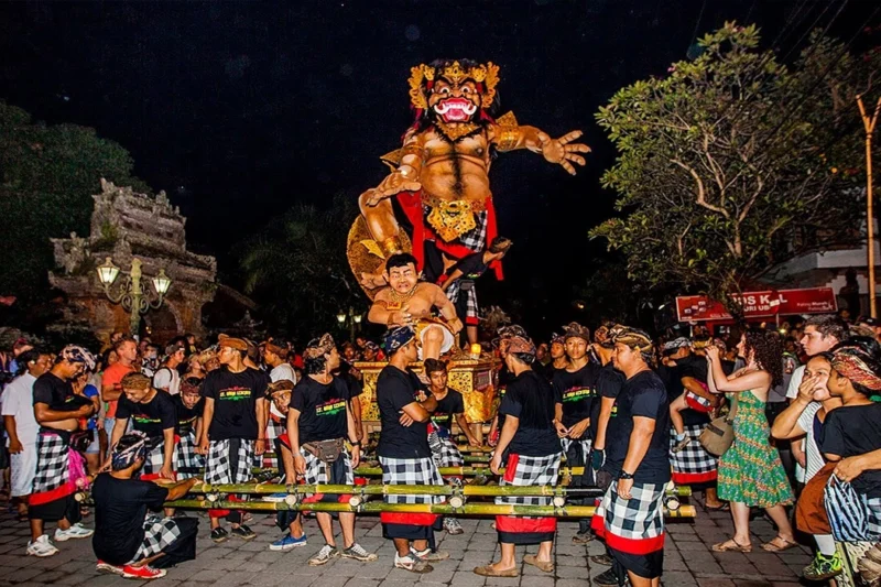 Pawai Ogoh-Ogoh Sambut Nyepi Tradisi Bali