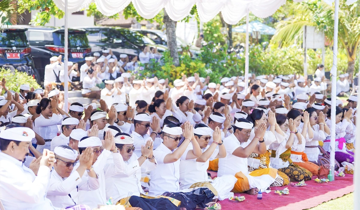 Makna-dan-Tujuan-Mendalam-Dari-Upacara