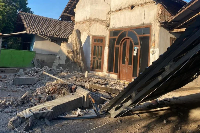 Rumah Warga di Bali Rusak Akibat Gempa Magnitudo 5,7 di Banyuwangi