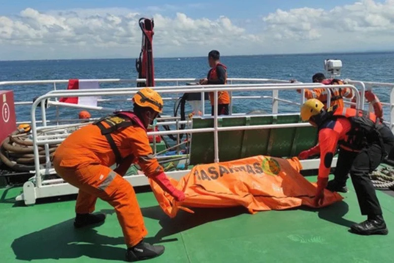 Jenazah Di Gilimanuk Dipastikan Korban KMP Tunu, Dikenali Dari Jimat Dan Sumbing