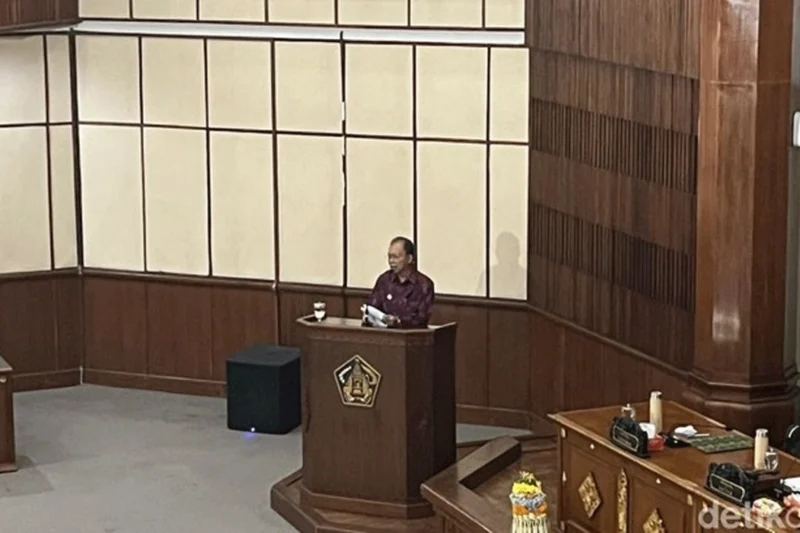 PAD Bali Diproyeksi Turun Jadi Rp 3,9 Triliun, Pemprov Siapkan Strategi