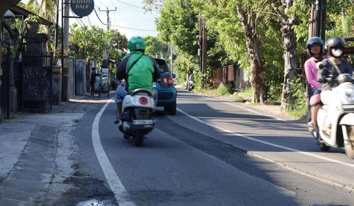 Pelaksanaan Proyek Instalasi Pipa Air di Denpasar