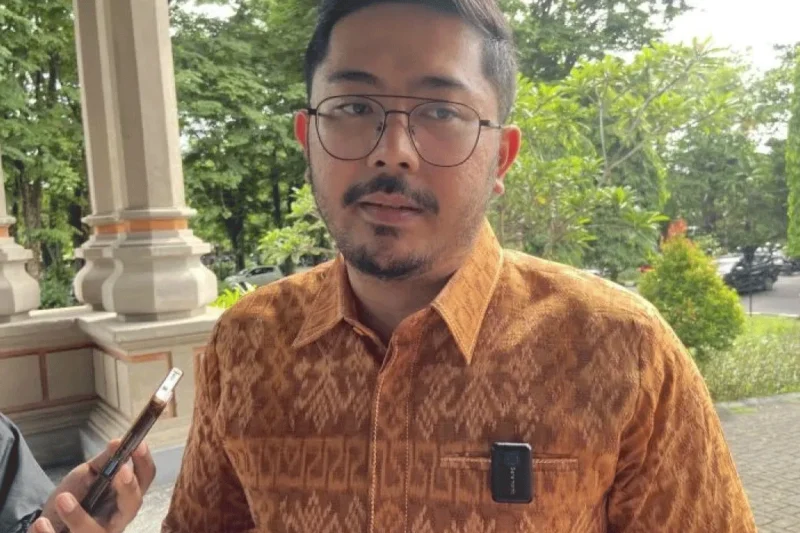 DPRD Bali Serius Bahas Raperda Pembentukan BUMD Air Bersih