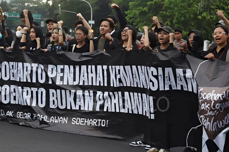 Aksi Kamisan Bali Menolak Usulan Soeharto Jadi Pahlawan Nasional