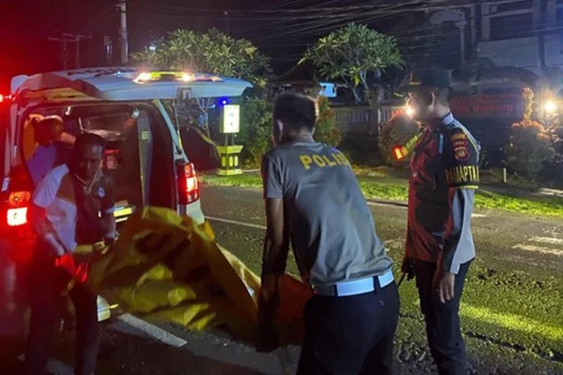Perempuan Banyuwangi Tewas Terlindas Truk di Jembrana Bali