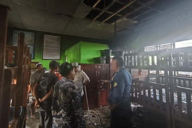 Asrama MTsN 2 Jembrana Terbakar, Diduga Dipicu Siswa Bakar Tisu di Kasur